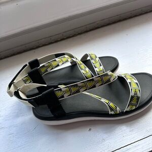 Teva Womens Black and Yellow Geometric TerraFloat Livia Sandals size 7.5